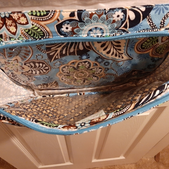 Vera bradley travel toiletry holder - Picture 3 of 5